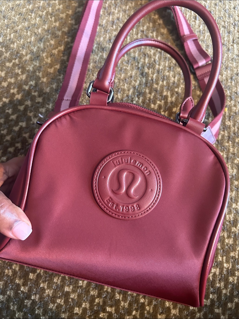 Lululemon Wine Burgundy Structured Bowler Crossbody Tote Bag - Picture 3 of 10